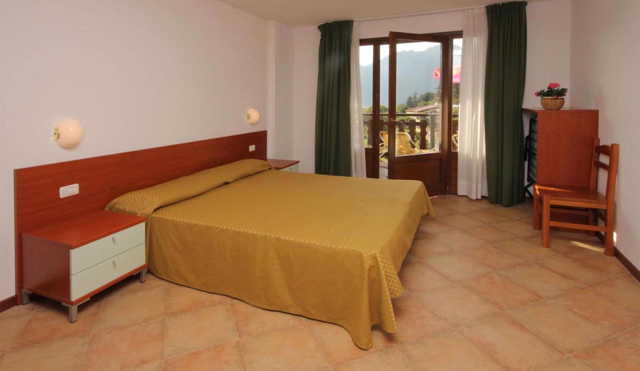 Hotel Residence Campi Tremosine Habitación foto