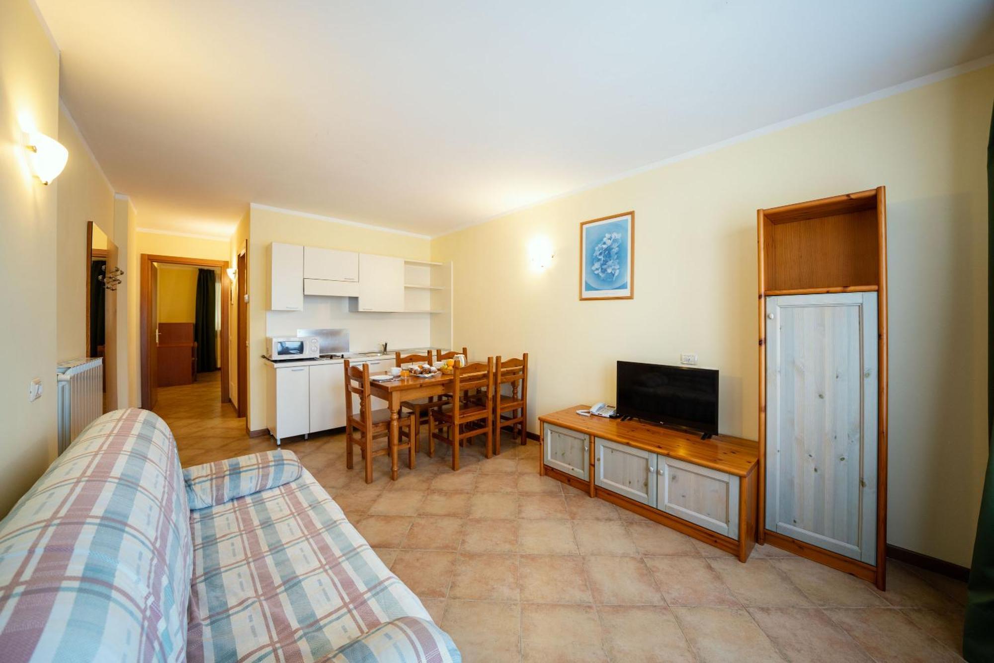 Hotel Residence Campi Tremosine Habitación foto